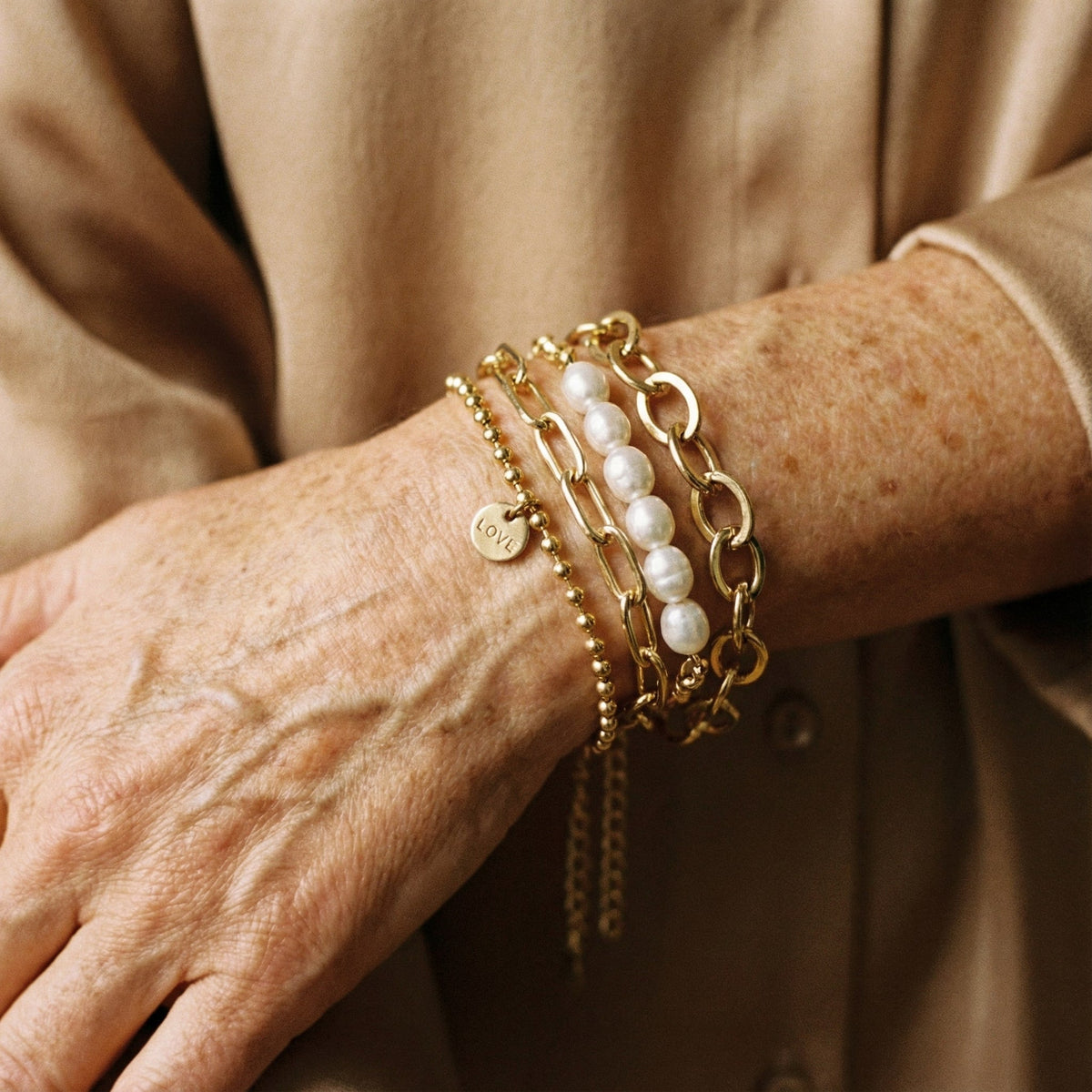Bracelets avec marguerites en or