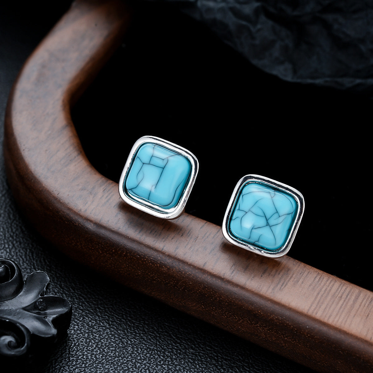 Clous carrés turquoise en or blanc