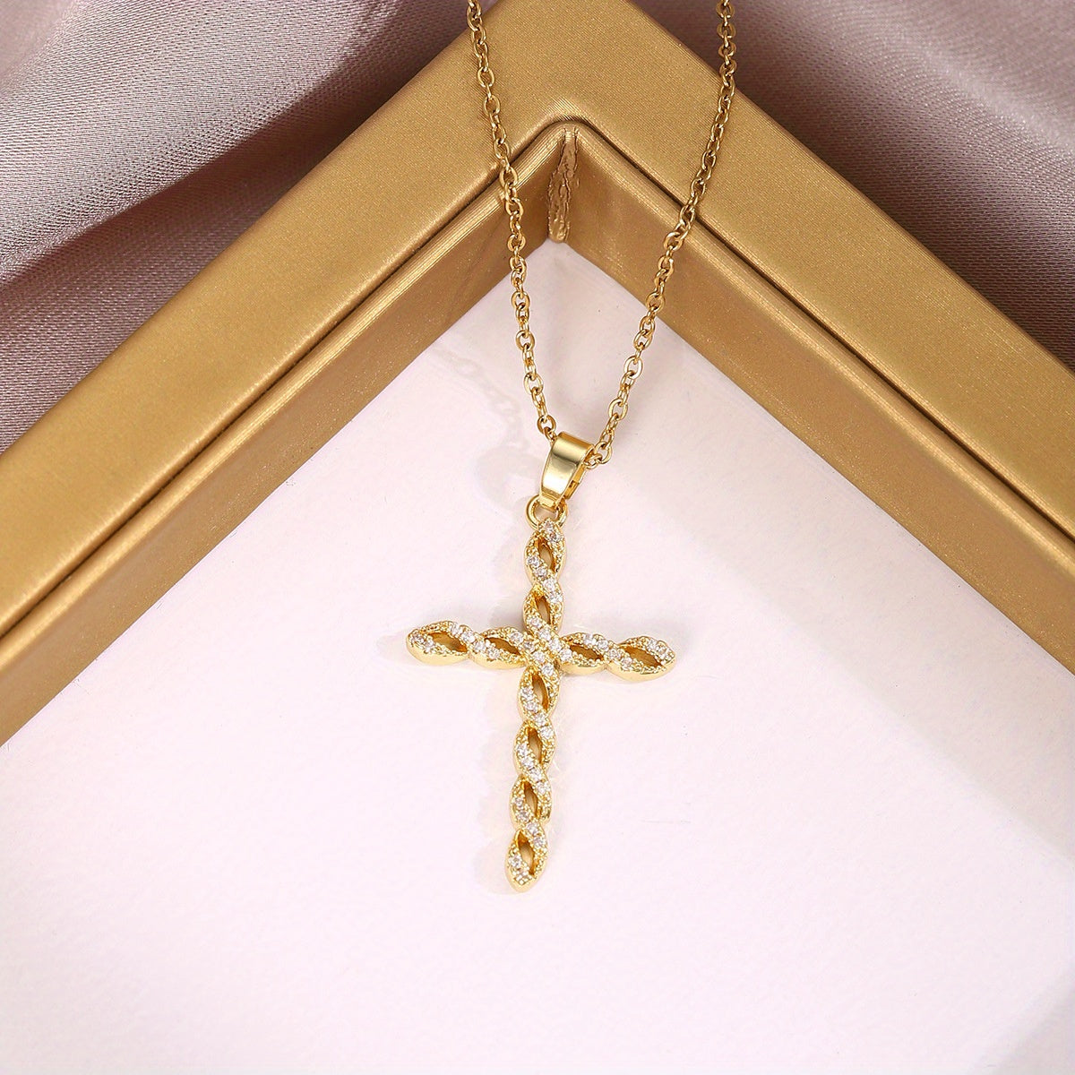 Collier croisé torsade en cristal en or