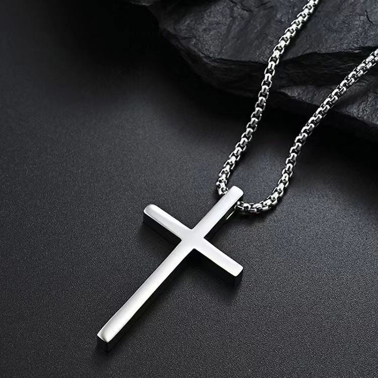 Collier croix avec monture en or blanc