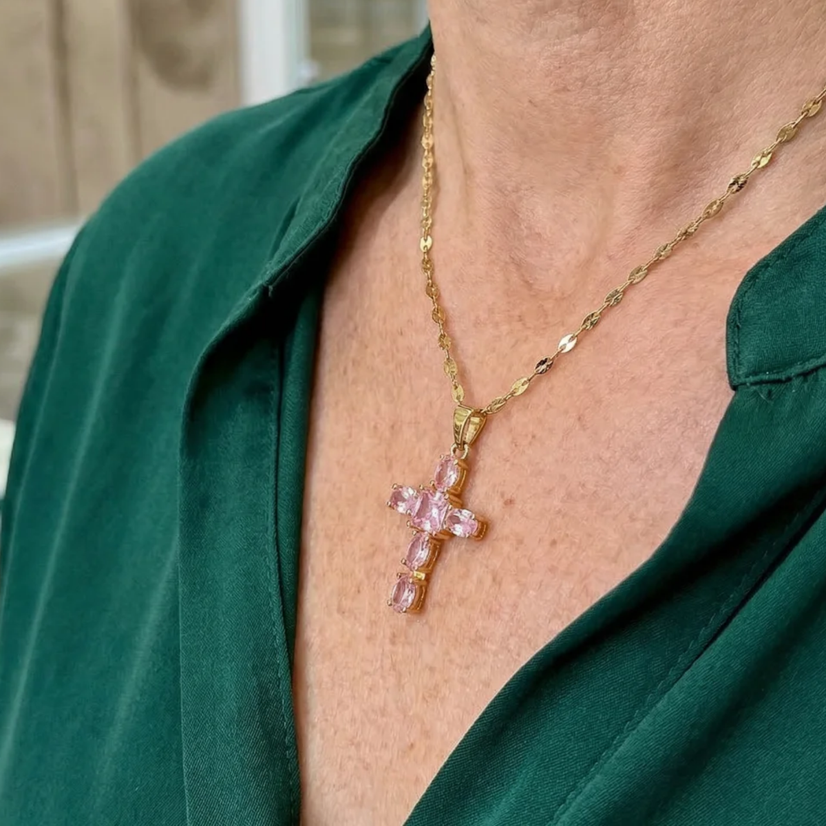 Collier croix de Foi rose en or