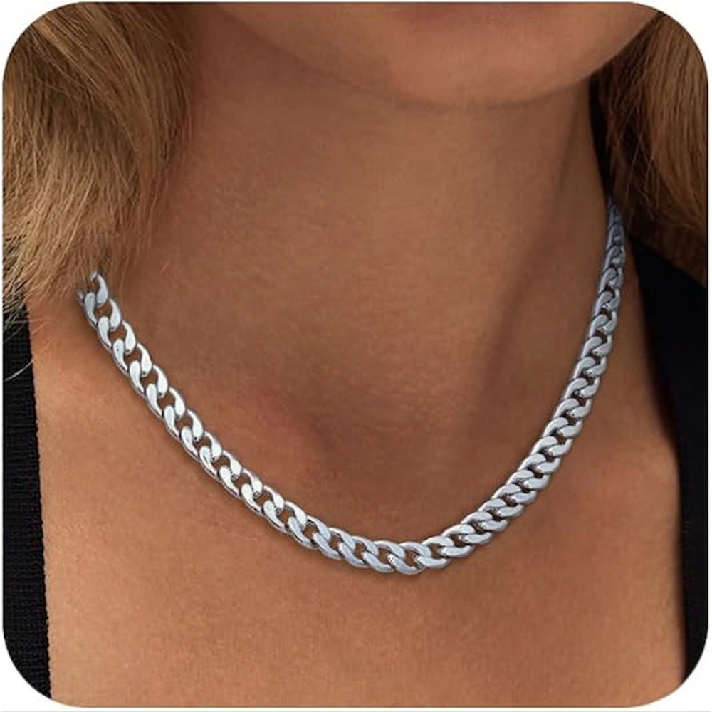Collier cubain à gros maillons en or blanc