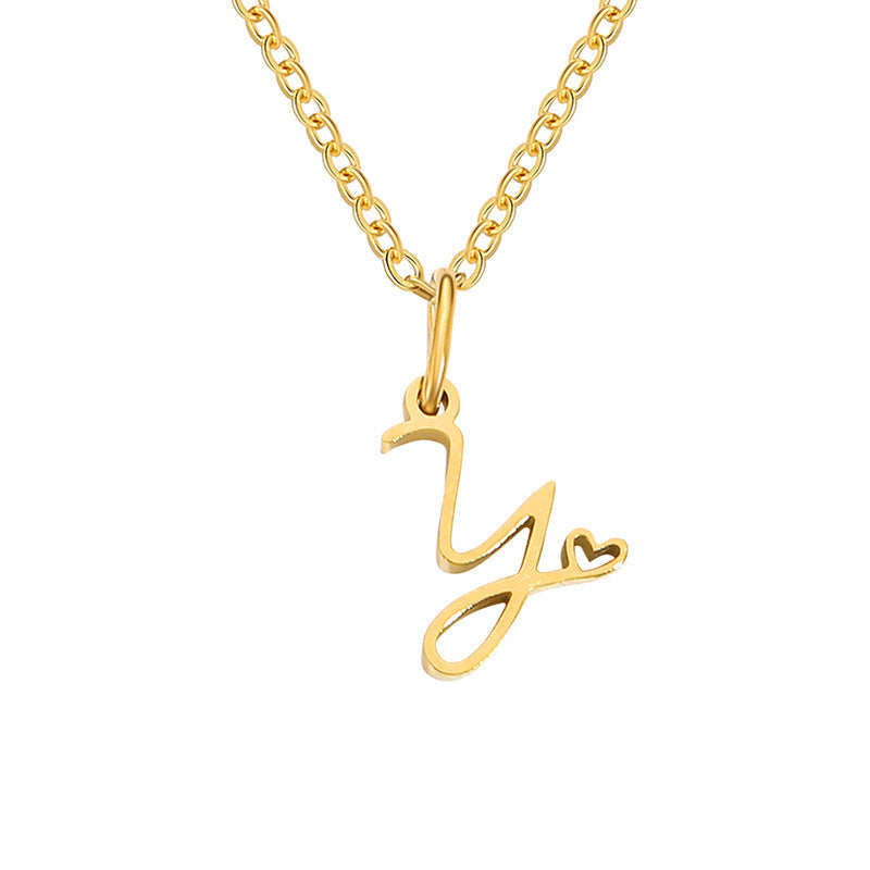 Collier initial coeur en or