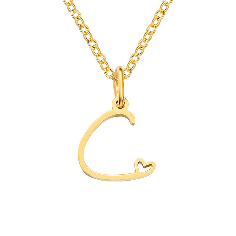 Collier initial coeur en or