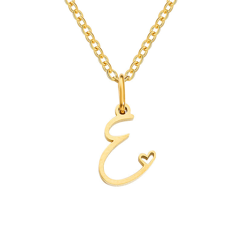 Collier initial coeur en or
