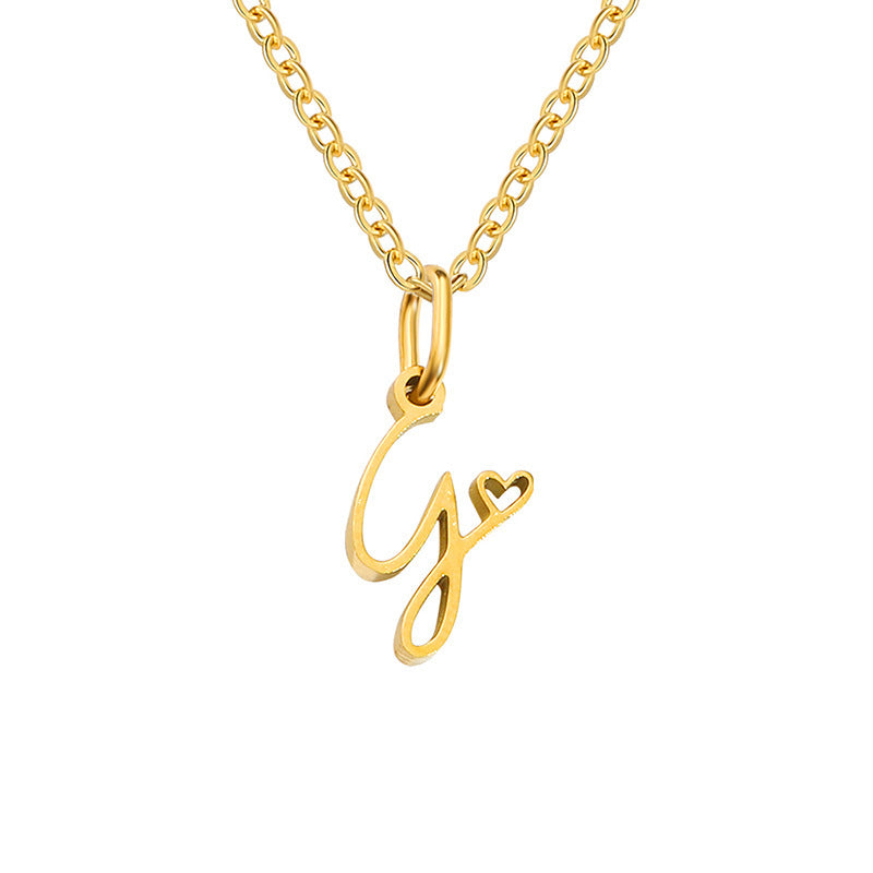 Collier initial coeur en or