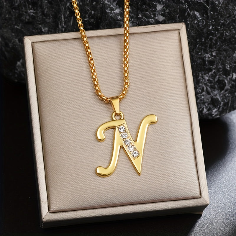 Collier initial en cristal accent en or