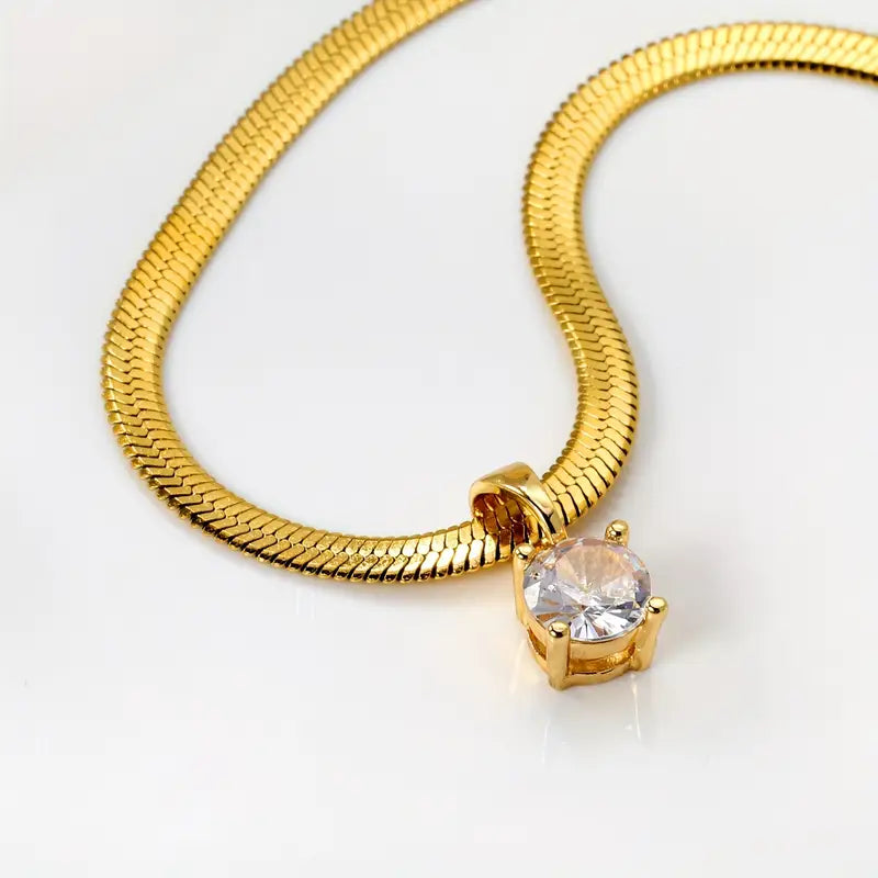 Collier pendentif élégant en brillants en or