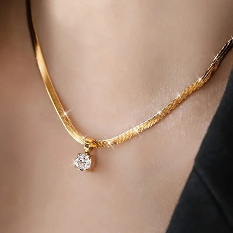 Collier pendentif élégant en brillants en or