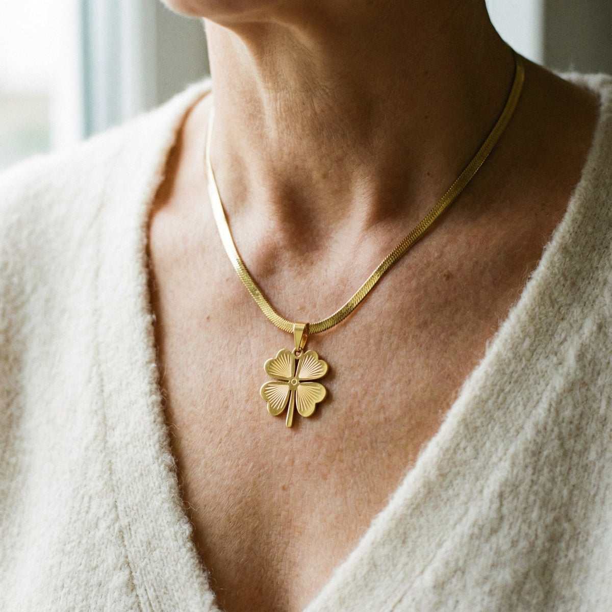 Collier trèfle en or