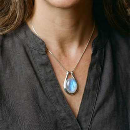 Collier Vintage en Opale Blanche