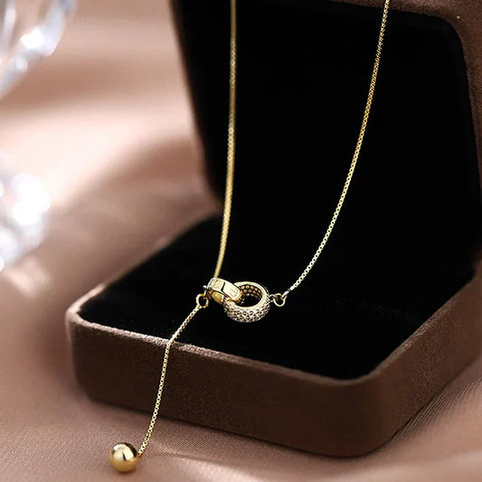 Collier avec deux anneaux