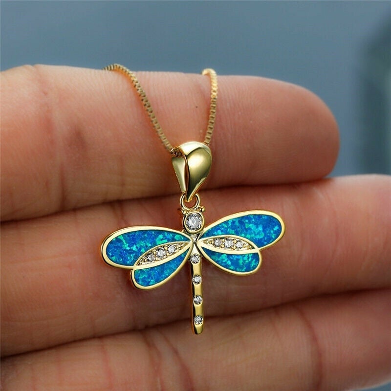 Collier avec libellule et opale en or