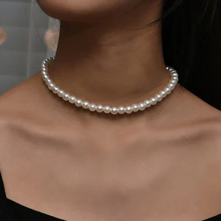 Collier classique avec des marguerites en or