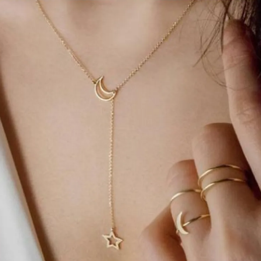 Collier court lune étoile en or