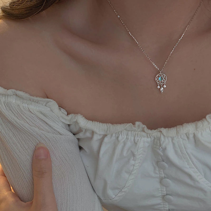 Collier de lune en cristal Pêcheur de rêves en or blanc