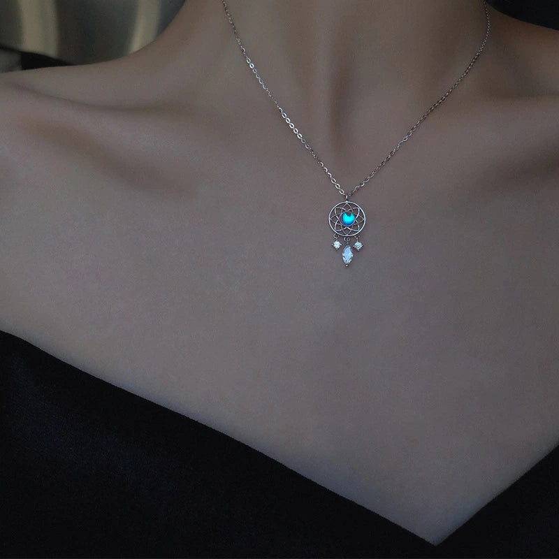 Collier de lune en cristal Pêcheur de rêves en or blanc