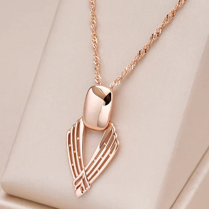 Collier foncé en or