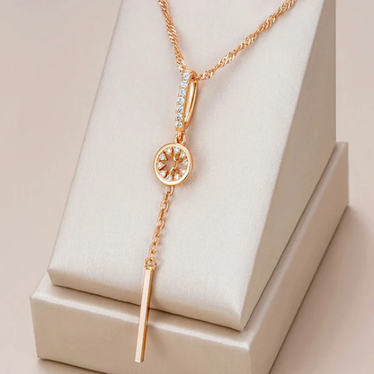 Collier élégant avec cristal rond en or