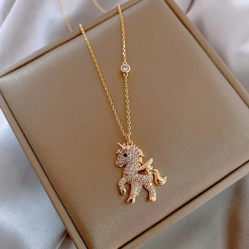 Collier élégant en licorne en or