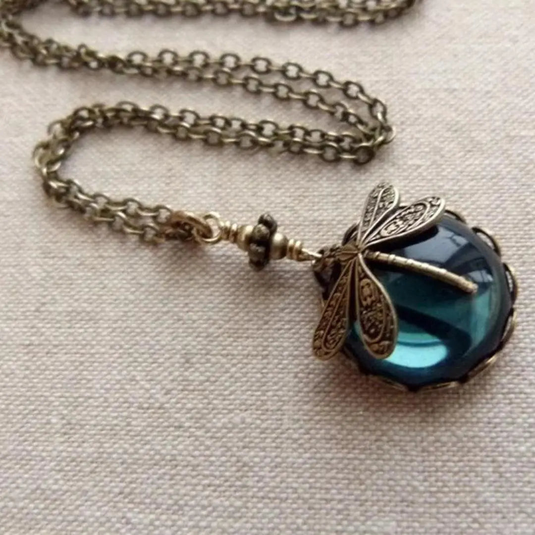 Collier en libellule rétro en or