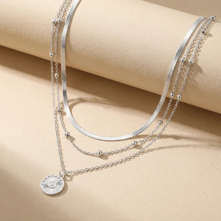 Collier en or blanc