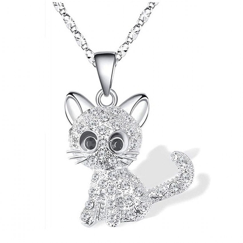 Collier avec des chatons et des brillants colorés en or blanc