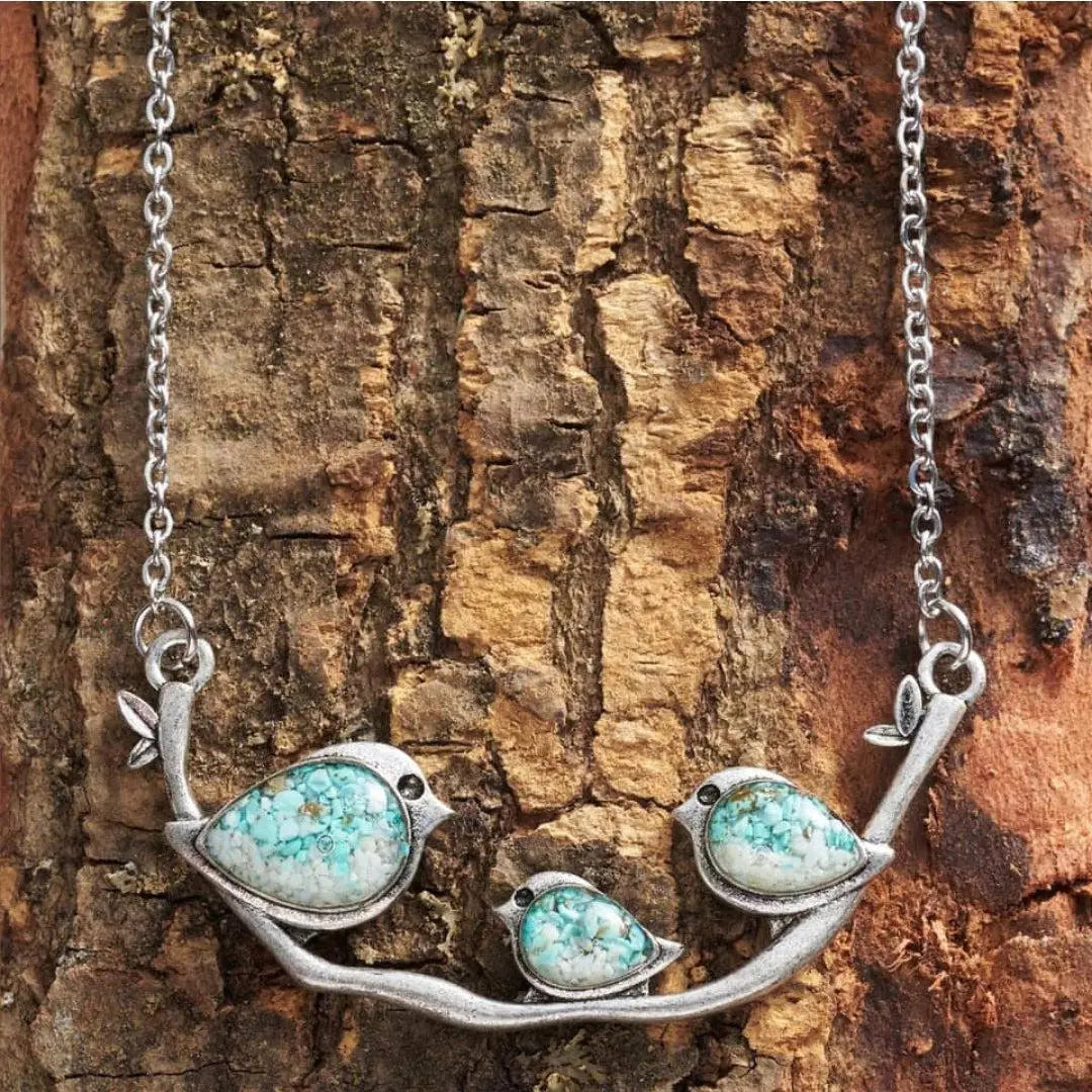 Collier rétro en or blanc