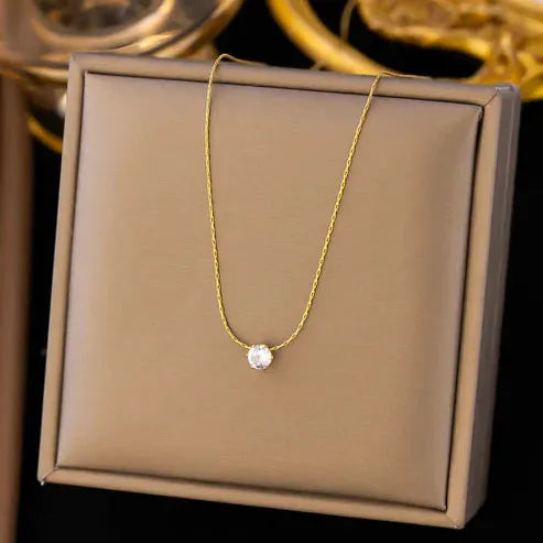 Collier avec diamants en or