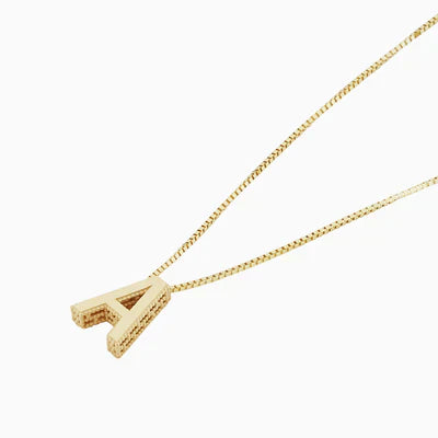 Collier initial en lettre d'amour en or blanc