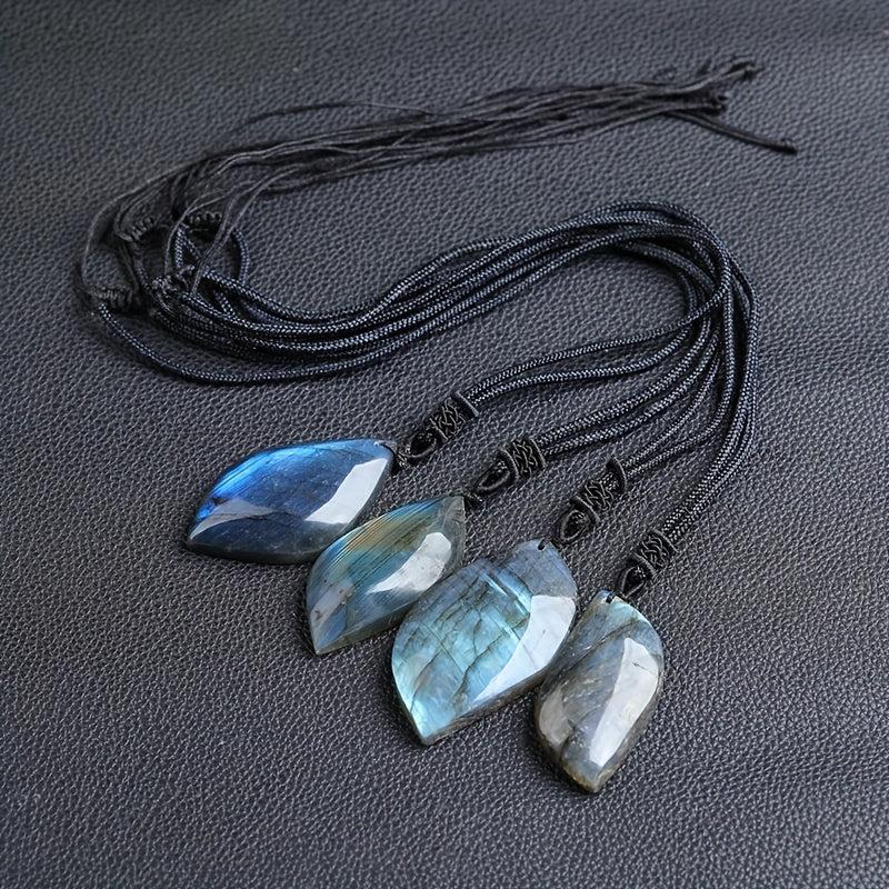 Collier magique en pierre de lune en or