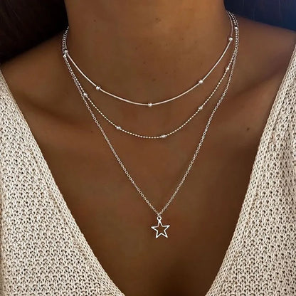 Collier rétro avec étoile
