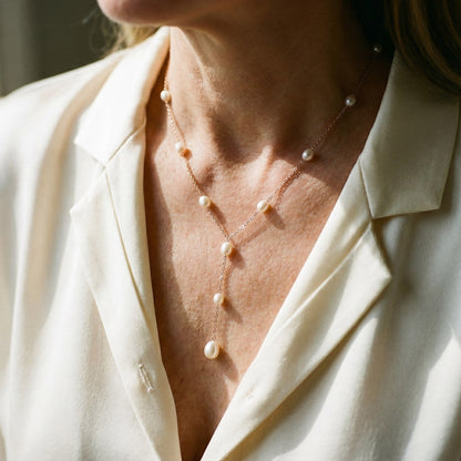 Collier rétro avec perle suspendue
