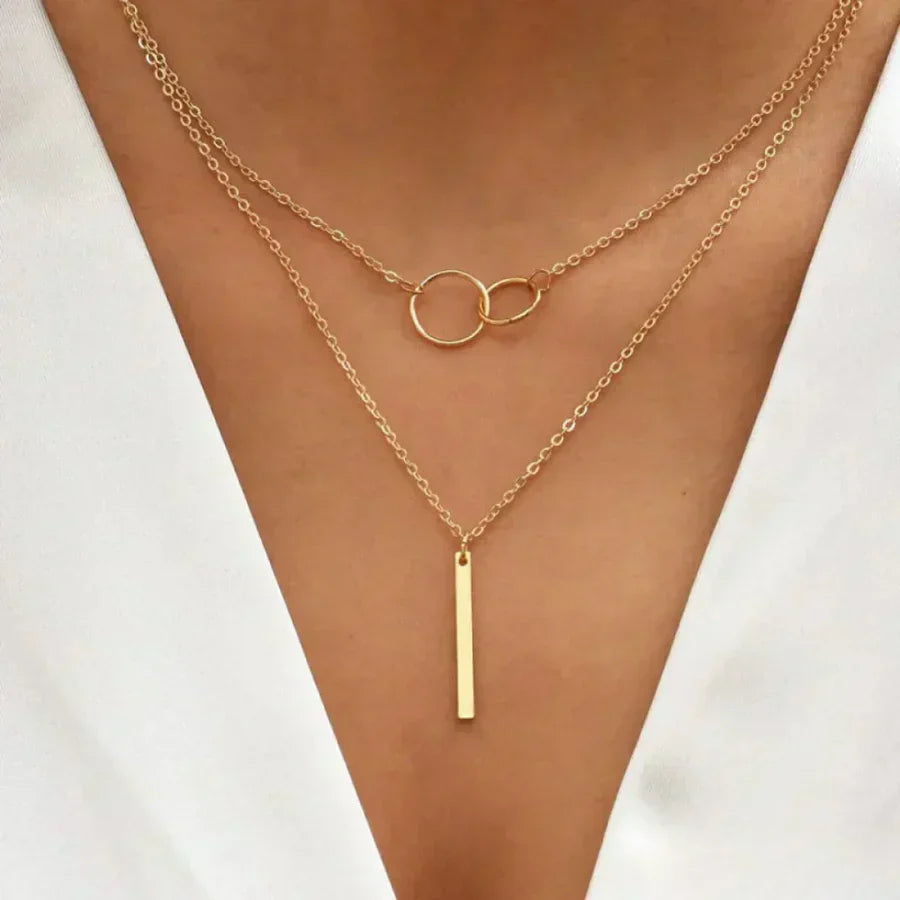 Collier rétro avec pendentif rond double en or