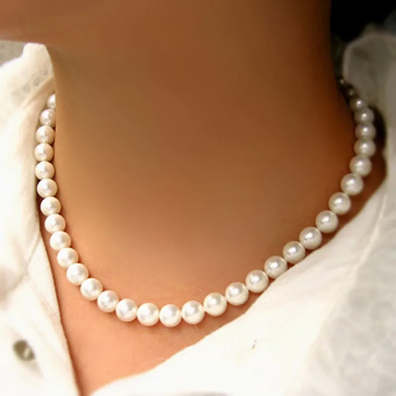 Collier rétro intemporel en marbre en or
