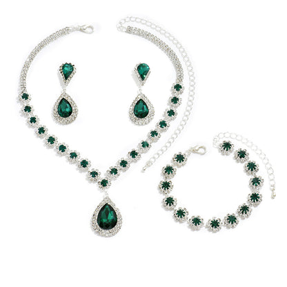Ensemble complet de trois bijoux pour mariées