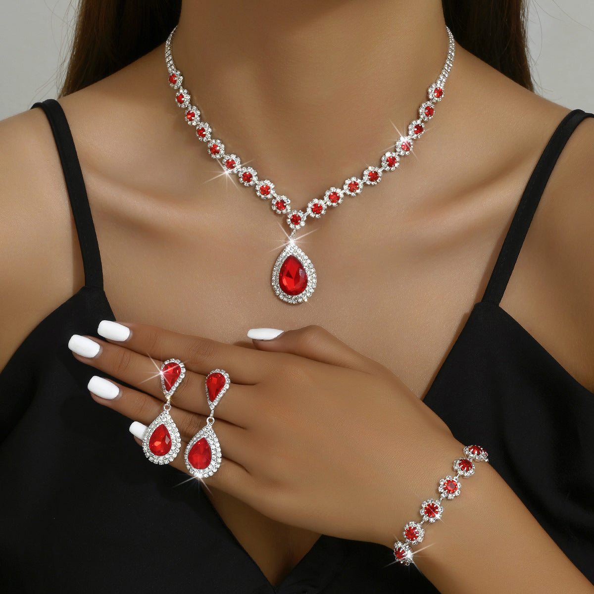 Ensemble complet de trois bijoux pour mariées en or