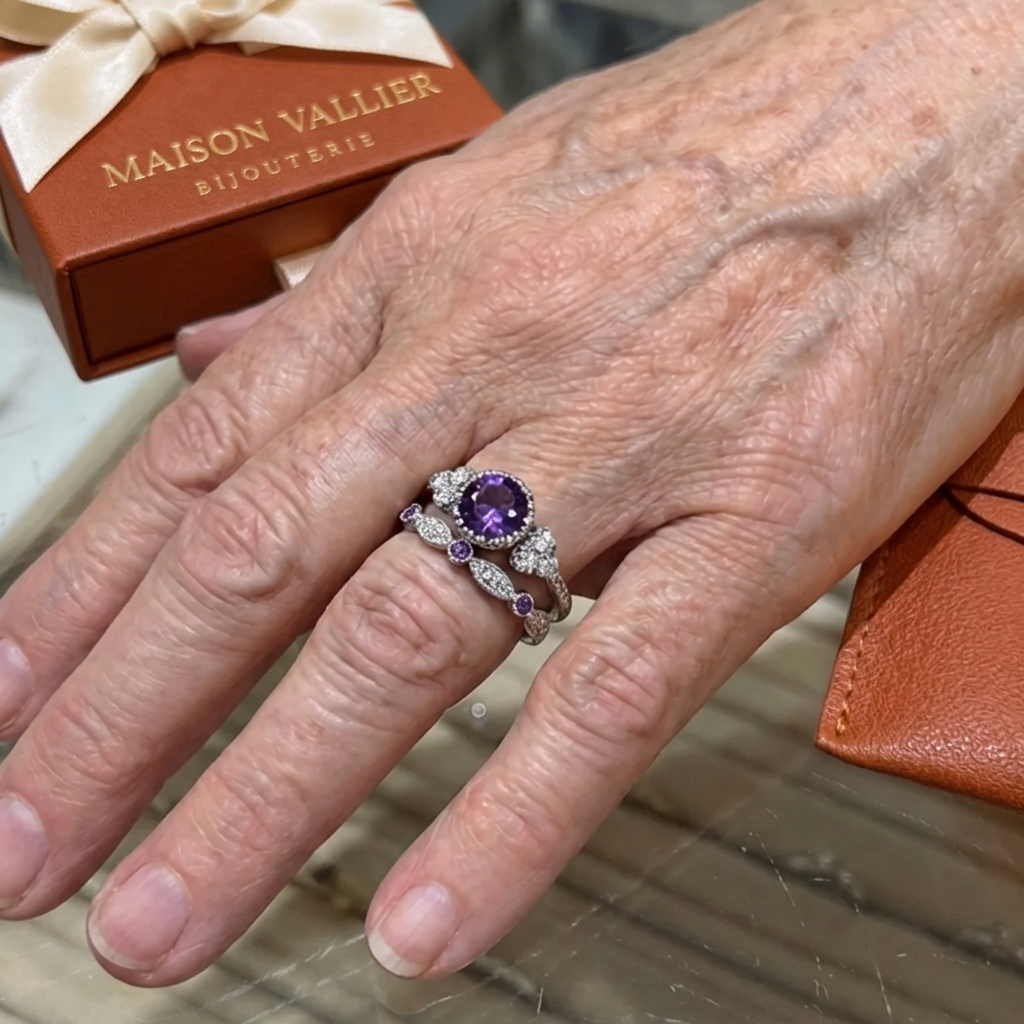 Ensemble de bagues violette couronne en or blanc