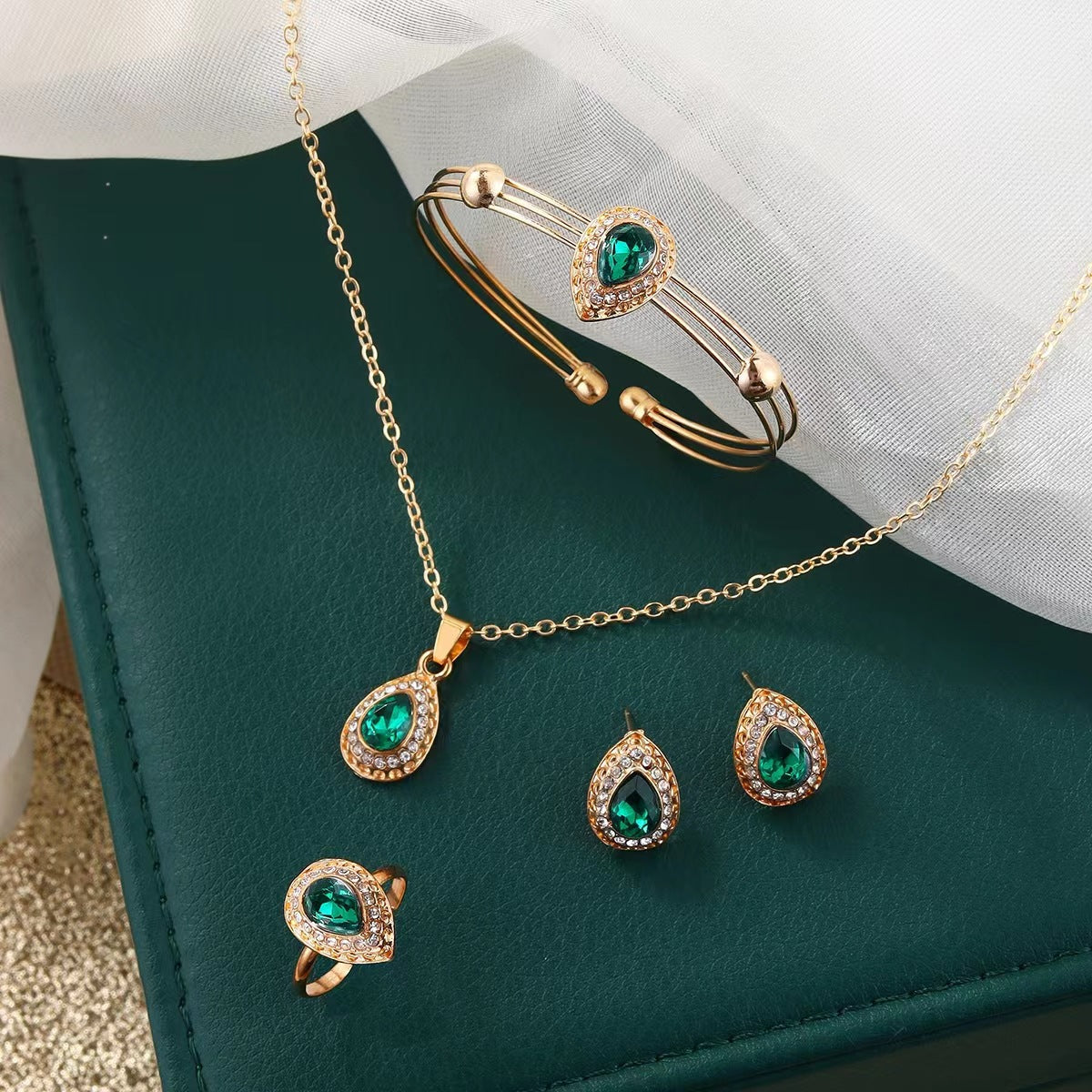 Ensemble de bijoux Noémie Glastre en or