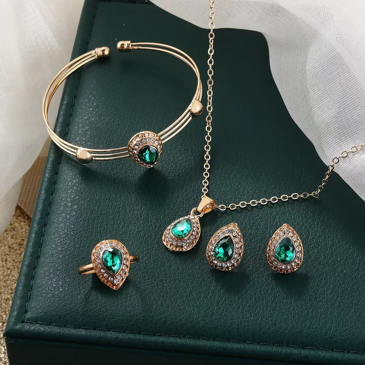 Ensemble de bijoux Noémie Glastre en or