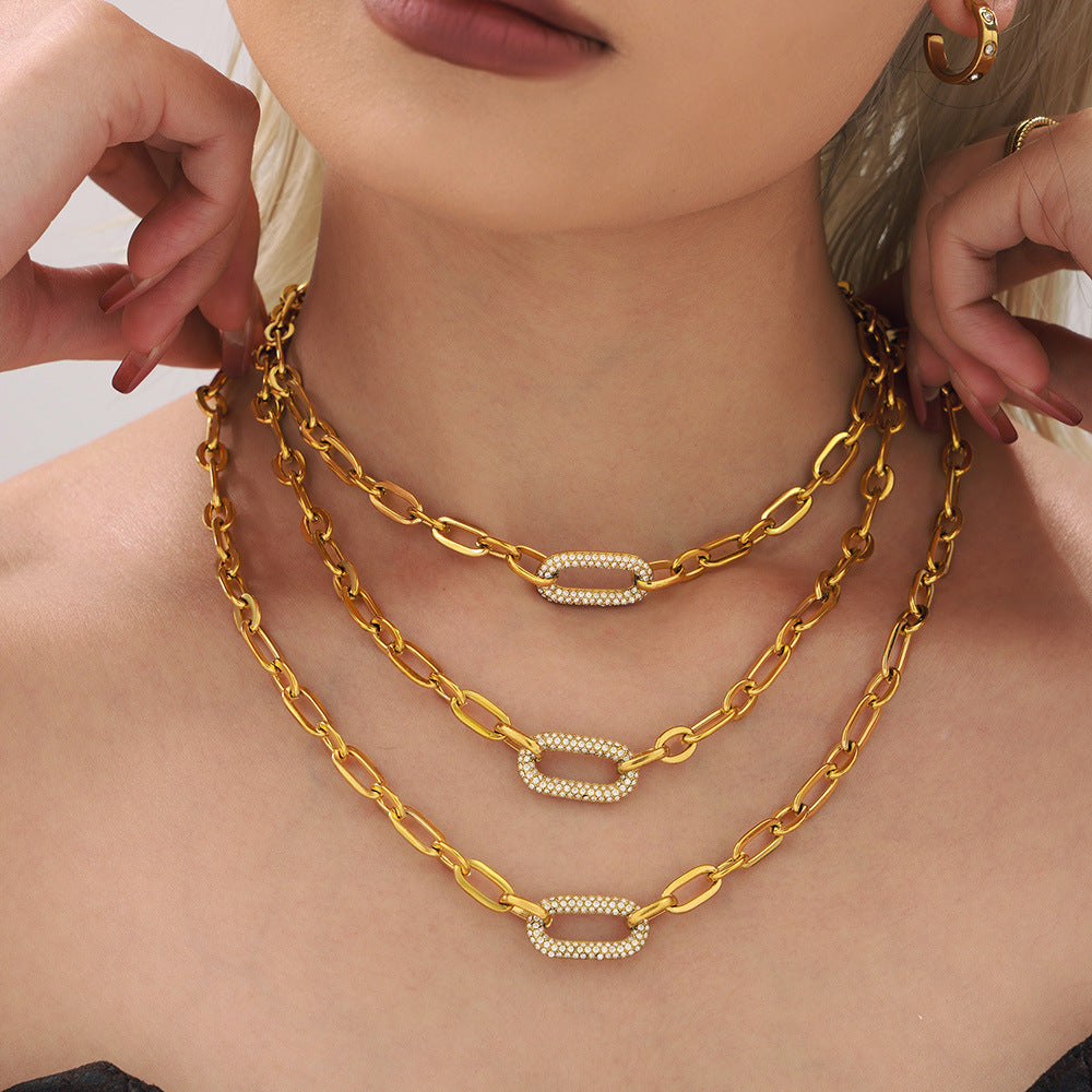 Ensemble de bijoux en chaîne épaisse pavée en or