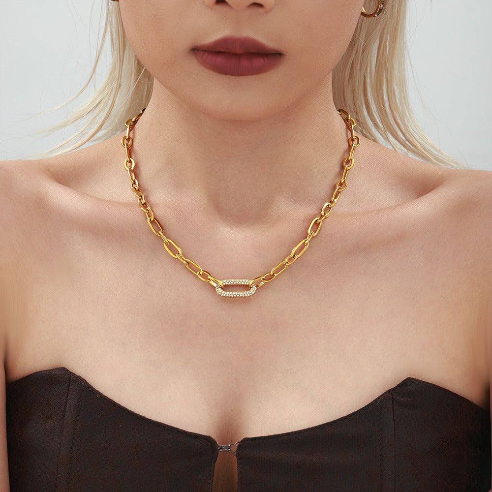 Ensemble de bijoux en chaîne épaisse pavée en or