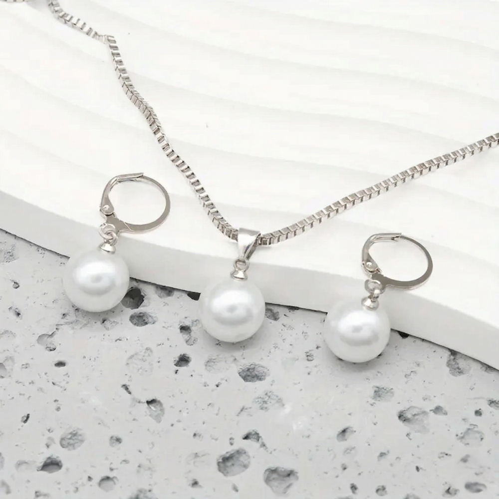 Ensemble de bijoux en perles en or