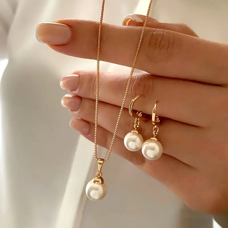 Ensemble de bijoux en perles en or