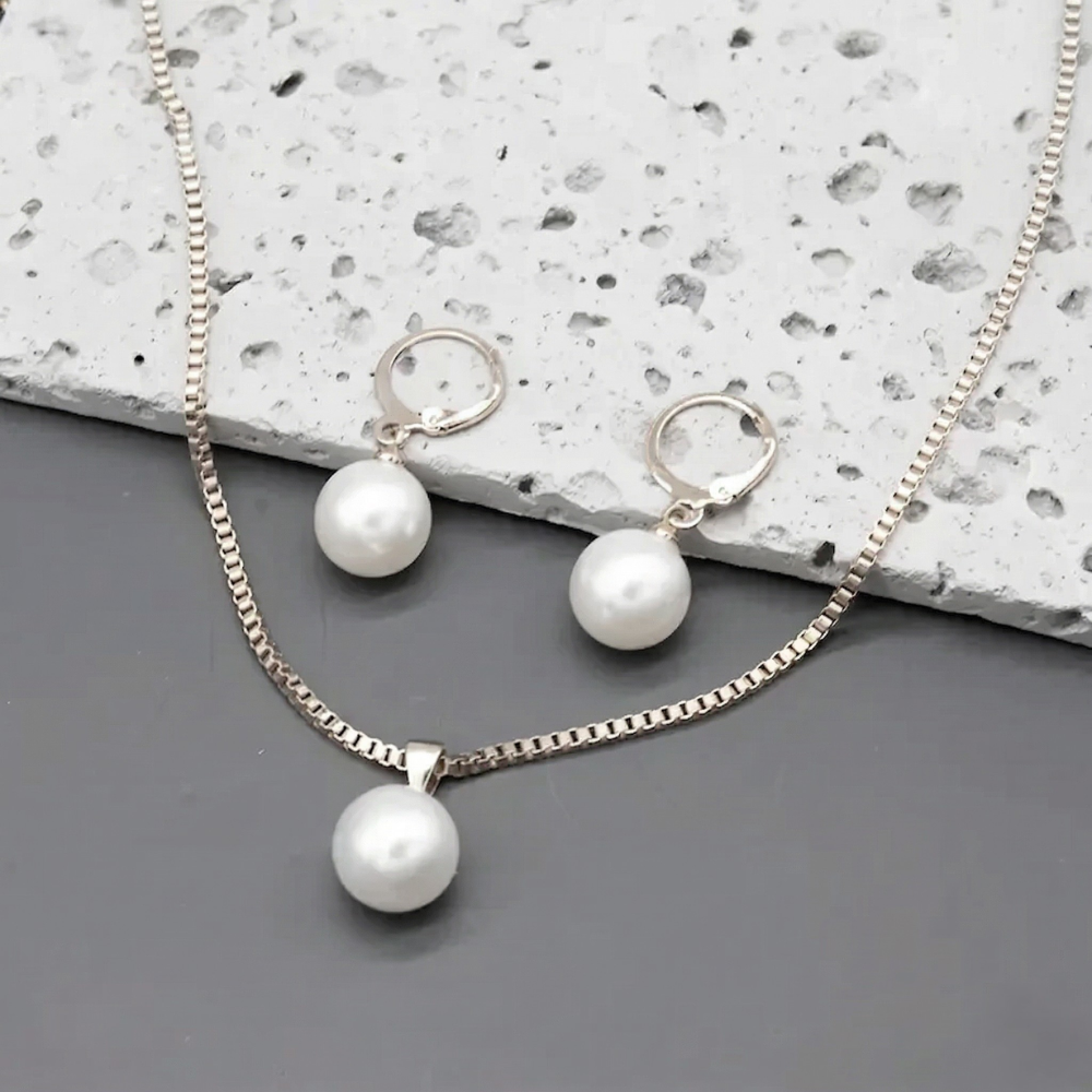 Ensemble de bijoux en perles en or