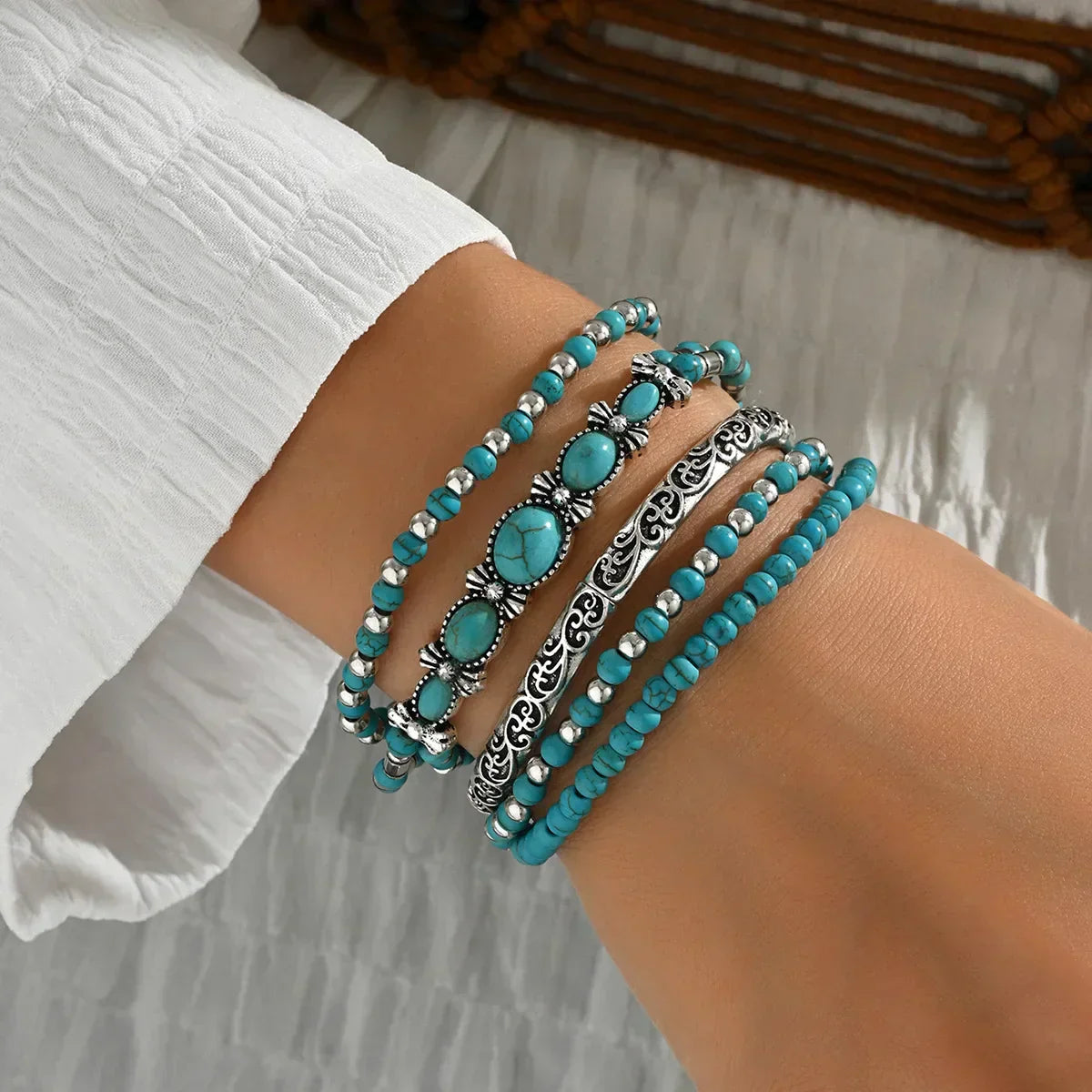 Ensemble de bracelets boho avec des perles turquoise en or