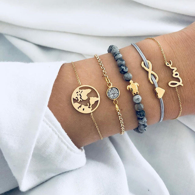 Ensemble de bracelets luxueux et scintillants en or