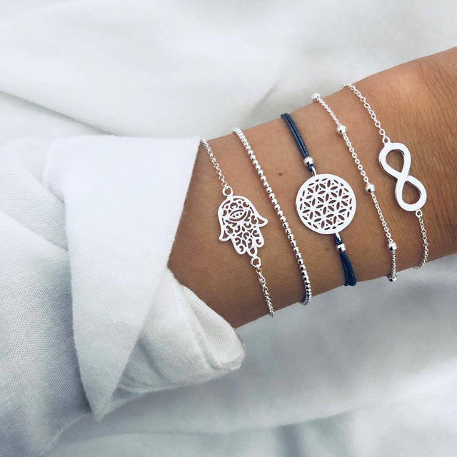 Ensemble de bracelets luxueux et scintillants en or