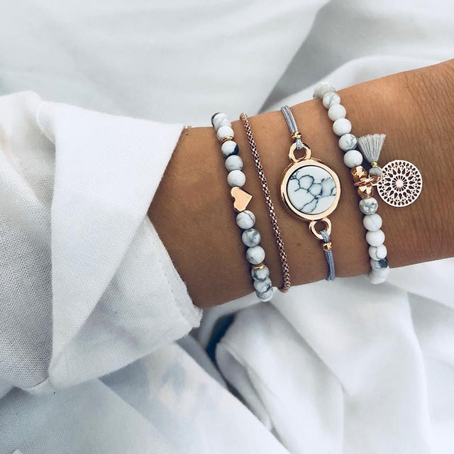 Ensemble de bracelets luxueux et scintillants en or