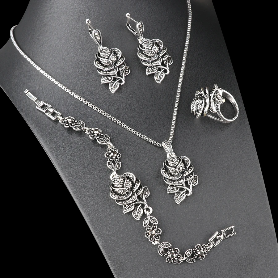 Ensemble élégant à brillants en or blanc